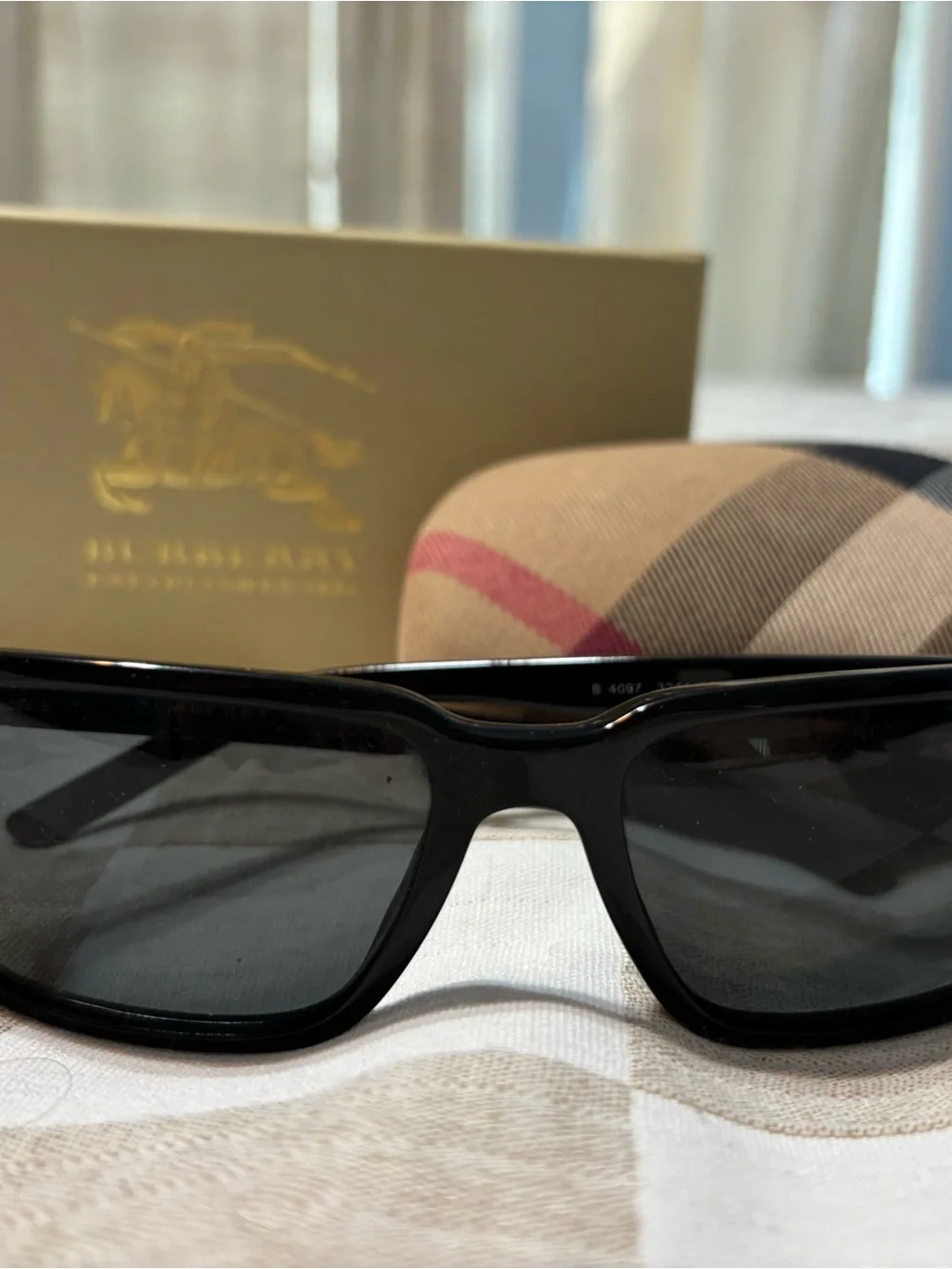 Burberry Black Rectangular Sunglasses